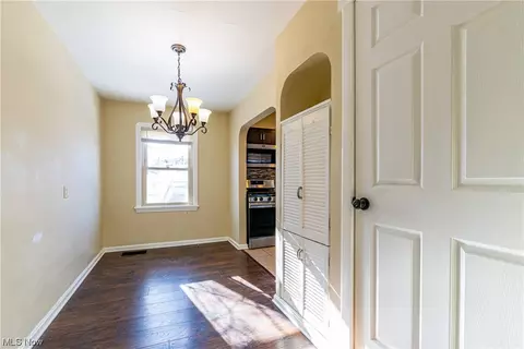 6107 Forest Ave, Parma, OH 44129 photo 7