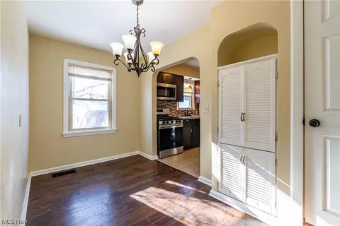 6107 Forest Ave, Parma, OH 44129 photo 6