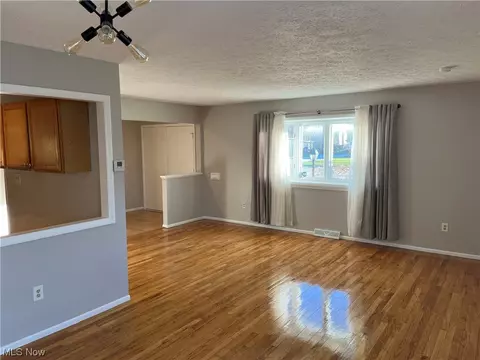 7090 E Jefferson, Mentor, OH 44060 photo 8