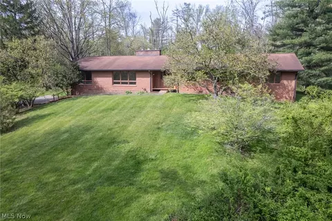 100 Crestwood, Marietta, OH 45750