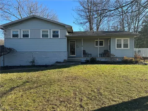 5971 Calico Ln, Canfield, OH 44406