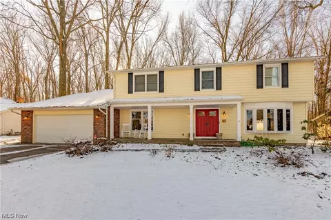 5830 Blair Dr, Highland Heights, OH 44143