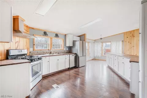 14706 Ellett, Beloit, OH 44609 photo 2