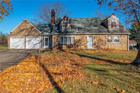 1159 E Robinson Ave, Barberton, OH 44203
