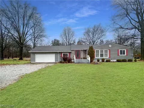 6100 Royalwood Rd, North Royalton, OH 44133