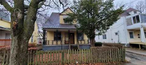 10018 Hulda, Cleveland, OH 44104