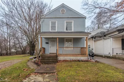 346 16th St, Elyria, OH 44035