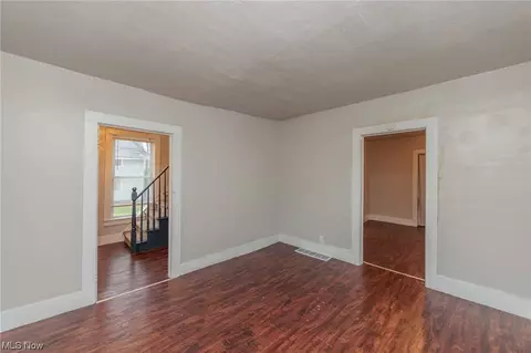 346 16th St, Elyria, OH 44035 photo 10