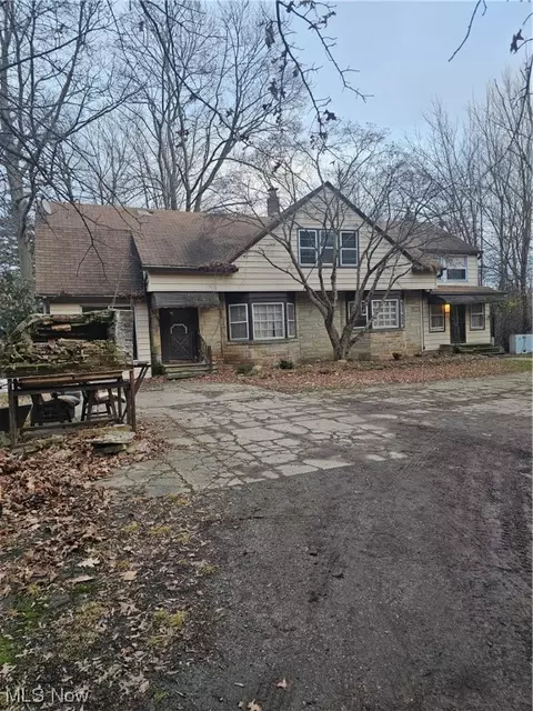 28836 Chardon, Willoughby Hills, OH 44092 photo 1