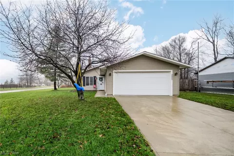 35862 Poplar St, North Ridgeville, OH 44039