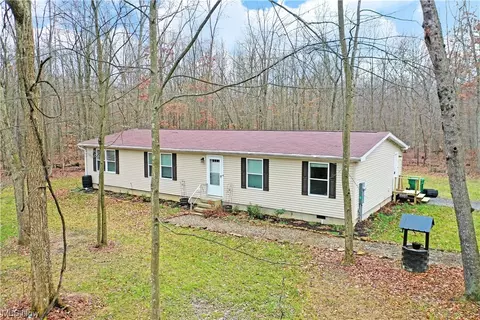 1570 Kale Adams SW, Warren, OH 44481
