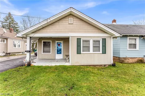 5701 Longwood Ave, Maple Heights, OH 44137