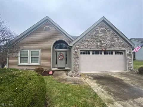 400 Springbrook Dr NE, Warren, OH 44484