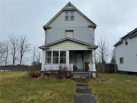 620 Dickson St, Youngstown, OH 44502