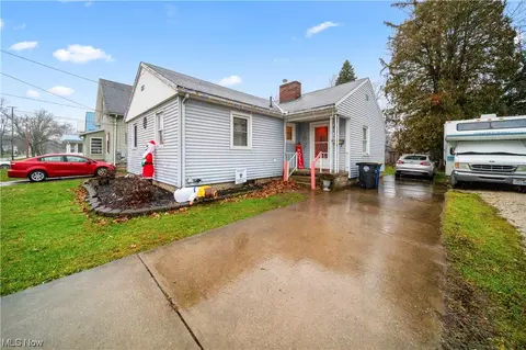 437 Myrtle, Ashtabula, OH 44004 photo 4