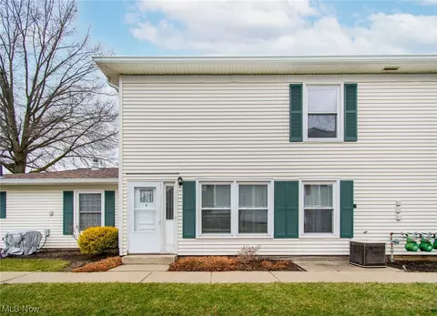 1286 Pembrooke Dr, Salem, OH 44460