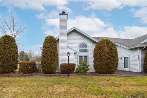 6690 Seville, Canfield, OH 44406