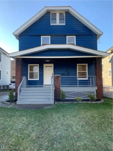 3658 Washington Park Blvd, Newburgh Heights, OH 44105