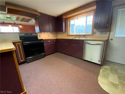 2711 Baum SE, Canton, OH 44707 photo 8