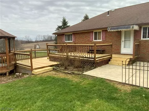 2711 Baum SE, Canton, OH 44707 photo 4