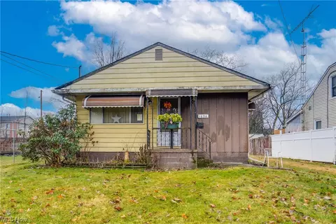 1096 Chandler Ave, Akron, OH 44314