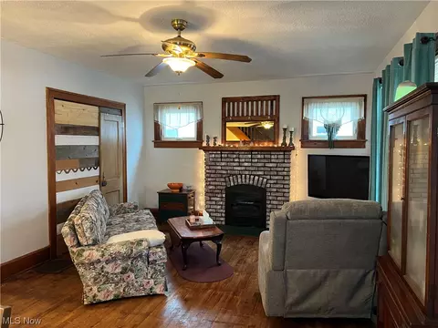 715 Webb SW, Massillon, OH 44647 photo 2