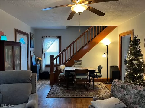 715 Webb SW, Massillon, OH 44647 photo 3