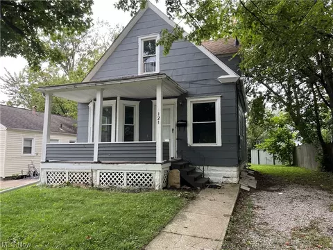 121 Taft, Elyria, OH 44035