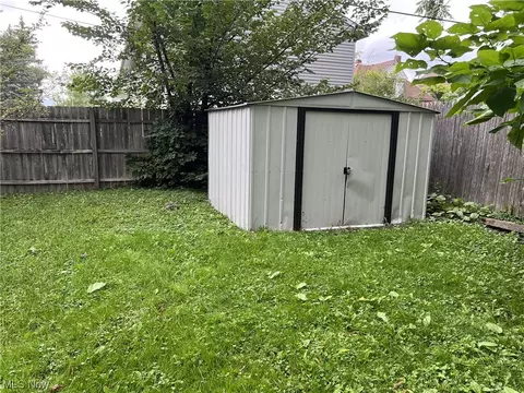 121 Taft, Elyria, OH 44035 photo 10