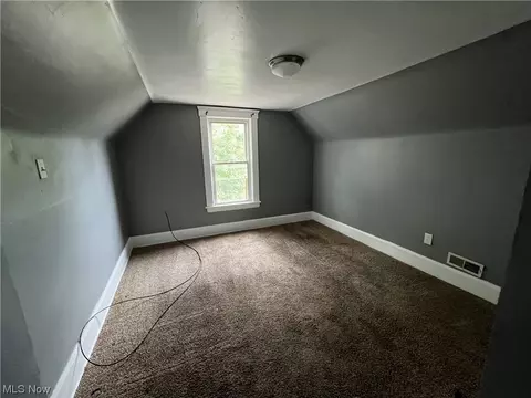 121 Taft, Elyria, OH 44035 photo 6