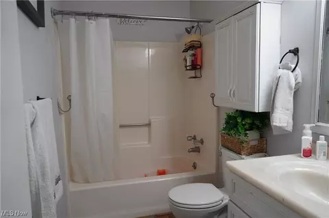 753 Peerless Ave, Akron, OH 44320 photo 19