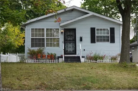 753 Peerless Ave, Akron, OH 44320 photo 2