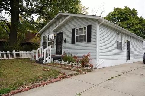 753 Peerless Ave, Akron, OH 44320 photo 5