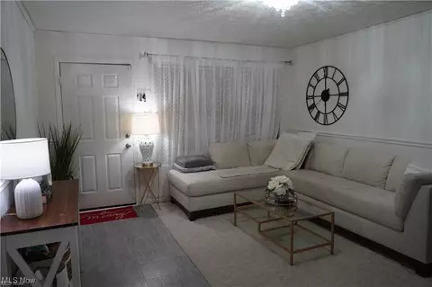753 Peerless Ave, Akron, OH 44320 photo 13