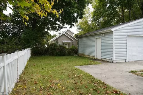 753 Peerless Ave, Akron, OH 44320 photo 8