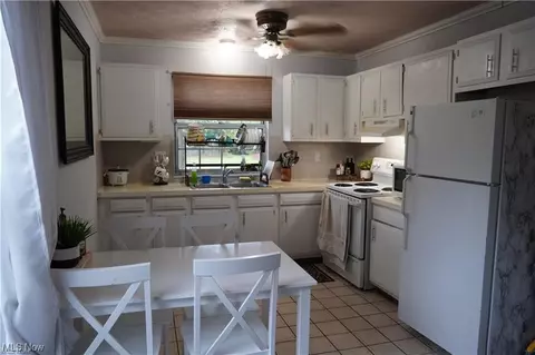753 Peerless Ave, Akron, OH 44320 photo 10