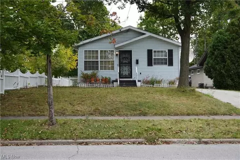 753 Peerless Ave, Akron, OH 44320