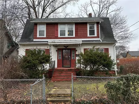 881 Stadelman, Akron, OH 44320