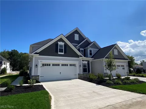 523 Matera Ct #J-1, Avon Lake, OH 44012