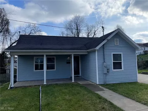 2402 Spring St, Parkersburg, WV 26101