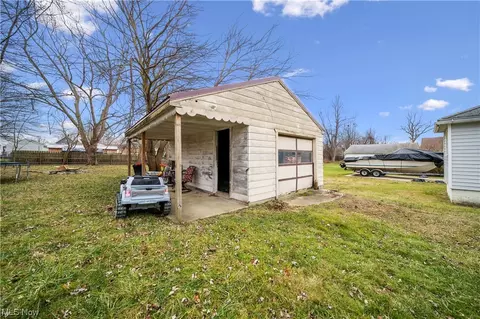 1118 E 16th St, Ashtabula, OH 44004 photo 23