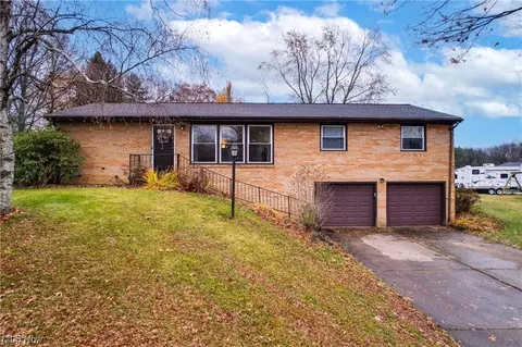 3690 Riviera Ave NW, Massillon, OH 44646