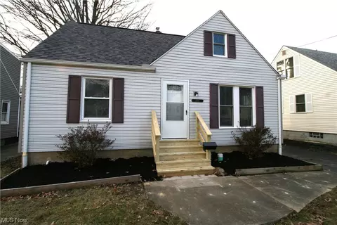 1646 Redwood, Akron, OH 44301