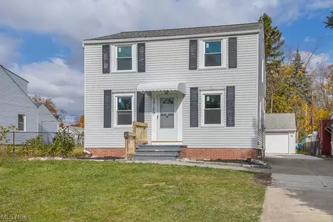 19109 Libby Rd, Maple Heights, OH 44137