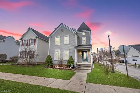 4376 Archer Rd, Cleveland, OH 44105