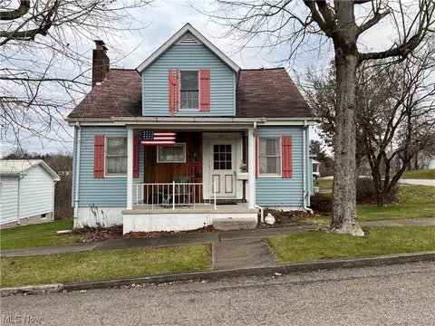 301 Washington St, Barnesville, OH 43713