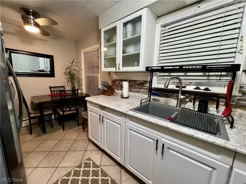 3723 Palm Ave, Lorain, OH 44055 photo 10