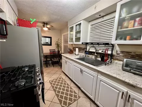 3723 Palm Ave, Lorain, OH 44055 photo 8