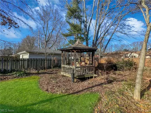 167 Maplelawn, Berea, OH 44017 photo 23