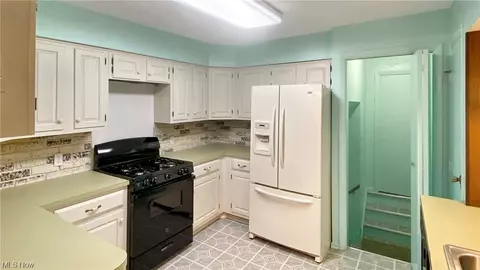 167 Maplelawn, Berea, OH 44017 photo 34